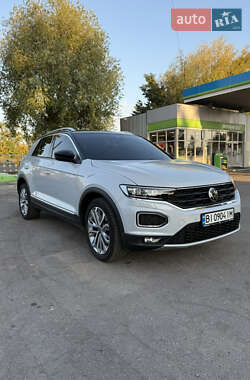 Внедорожник / Кроссовер Volkswagen T-Roc 2021 в Киеве