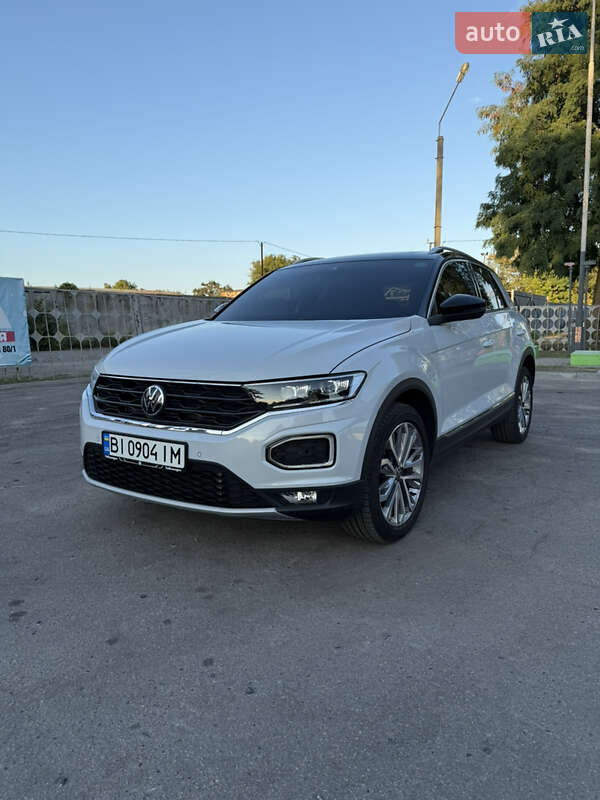 Внедорожник / Кроссовер Volkswagen T-Roc 2021 в Киеве фото 3 Внедорожник / Кроссовер Volkswagen T-Roc 2021 в Киеве