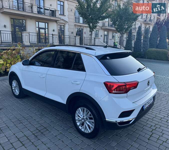 Внедорожник / Кроссовер Volkswagen T-Roc 2019 в Одессе