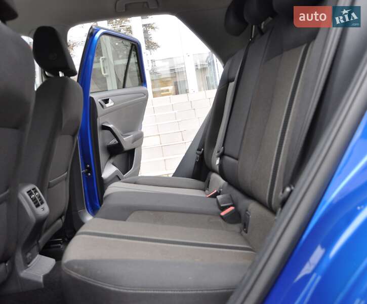 Внедорожник / Кроссовер Volkswagen T-Roc 2019 в Одессе фото 17 Внедорожник / Кроссовер Volkswagen T-Roc 2019 в Одессе