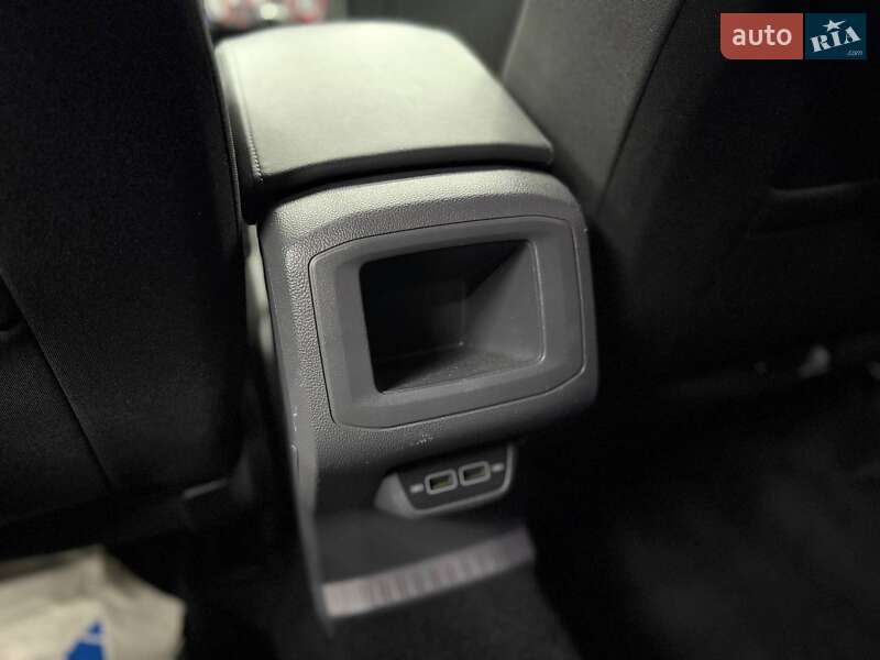 Позашляховик / Кросовер Volkswagen T-Roc 2020 в Чернівцях фото 19 Позашляховик / Кросовер Volkswagen T-Roc 2020 в Чернівцях