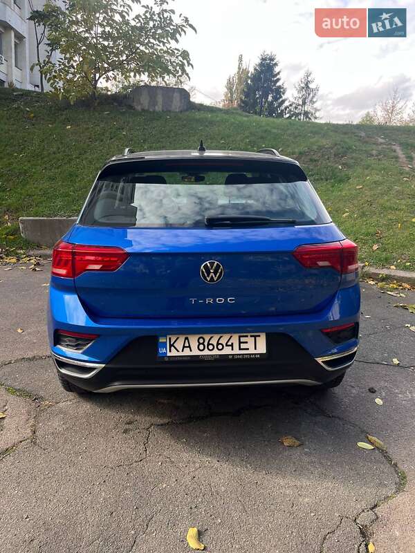 Внедорожник / Кроссовер Volkswagen T-Roc 2021 в Киеве