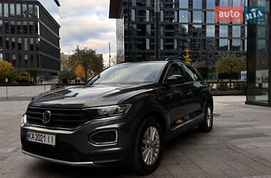 Внедорожник / Кроссовер Volkswagen T-Roc 2018 в Киеве Внедорожник / Кроссовер Volkswagen T-Roc 2018 в Киеве