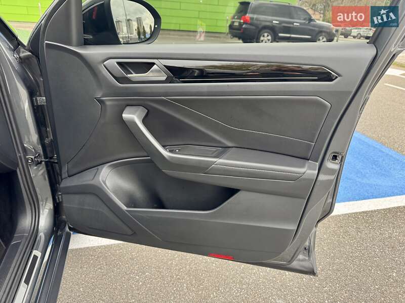 Позашляховик / Кросовер Volkswagen T-Roc 2024 в Києві фото 47 Позашляховик / Кросовер Volkswagen T-Roc 2024 в Києві