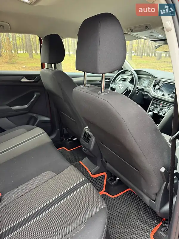 Volkswagen T-Roc 2020 VIN WVGZZZA1ZMV063459 фото оголошення 9 з 48