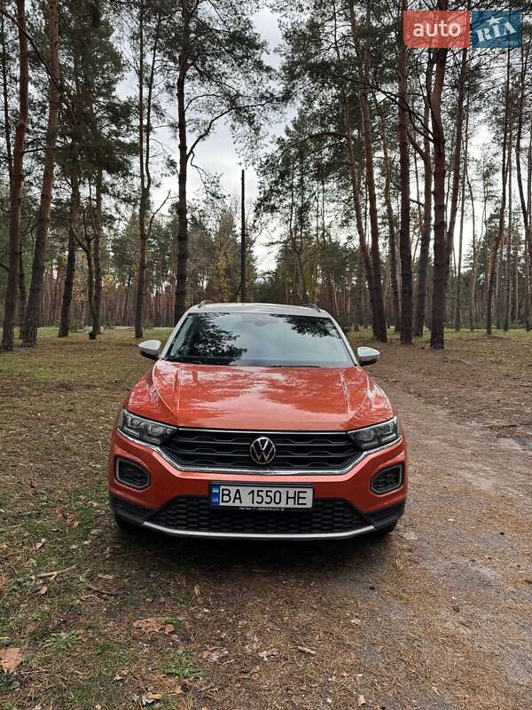 Внедорожник / Кроссовер Volkswagen T-Roc 2020 в Кропивницком