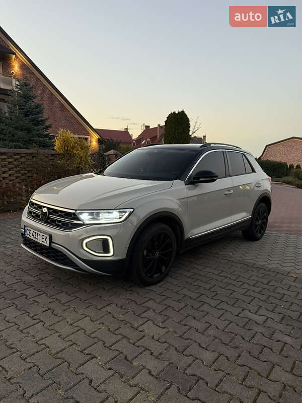 Внедорожник / Кроссовер Volkswagen T-Roc 2022 в Черновцах