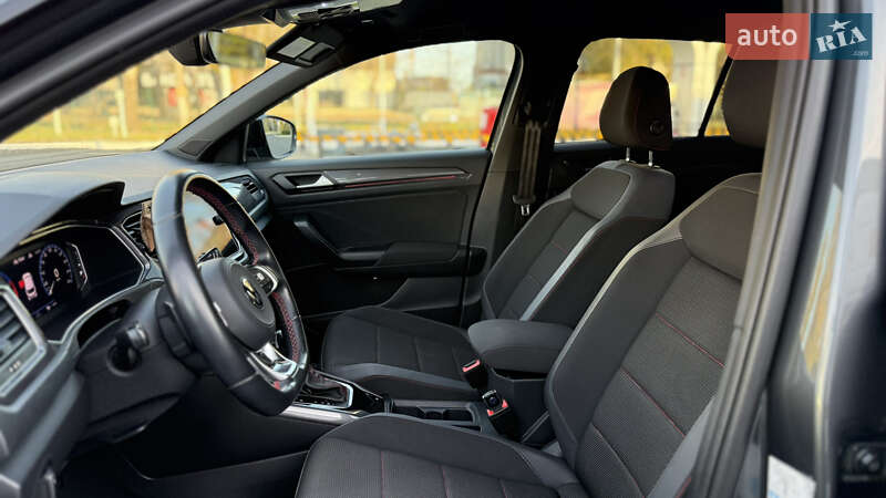 Внедорожник / Кроссовер Volkswagen T-Roc 2021 в Одессе