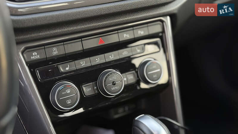 Внедорожник / Кроссовер Volkswagen T-Roc 2021 в Одессе