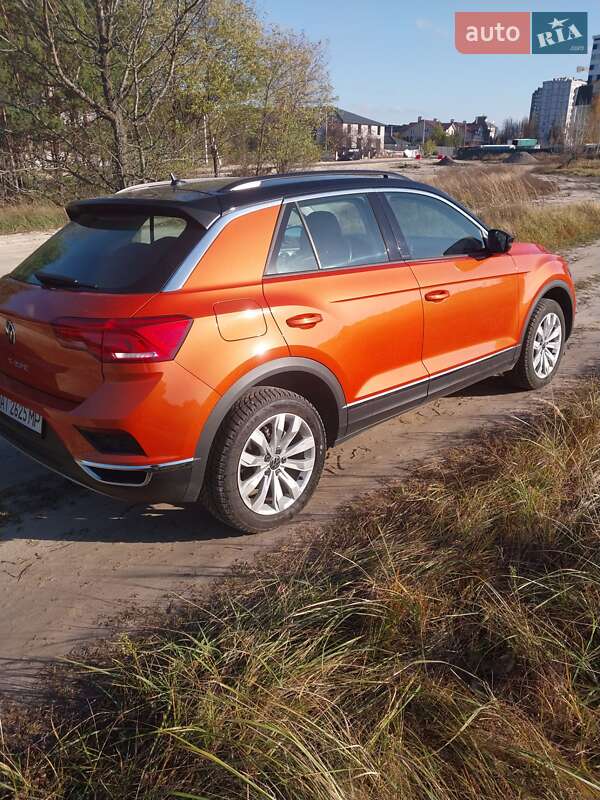 Позашляховик / Кросовер Volkswagen T-Roc 2020 в Києві фото 4 Позашляховик / Кросовер Volkswagen T-Roc 2020 в Києві