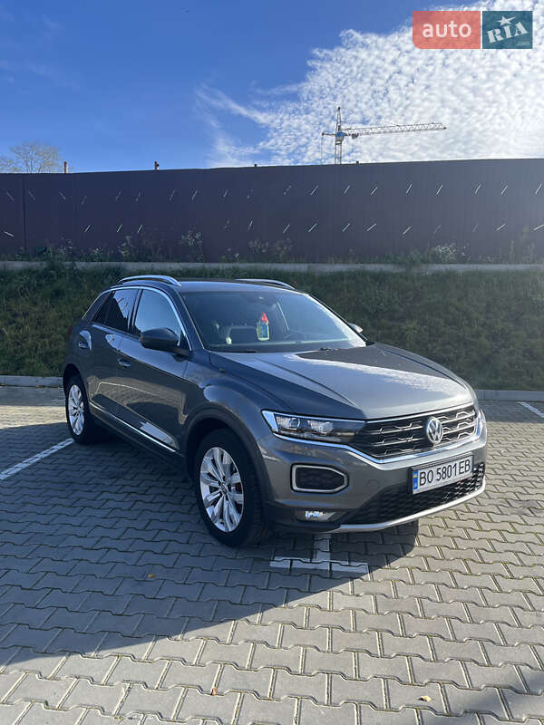 Volkswagen T-Roc 2019