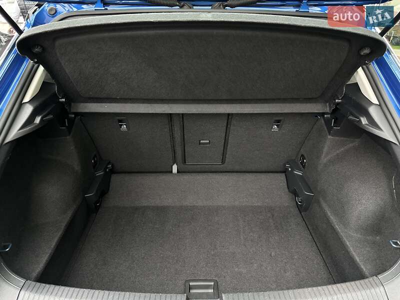 Внедорожник / Кроссовер Volkswagen T-Roc 2021 в Киеве фото 36 Внедорожник / Кроссовер Volkswagen T-Roc 2021 в Киеве