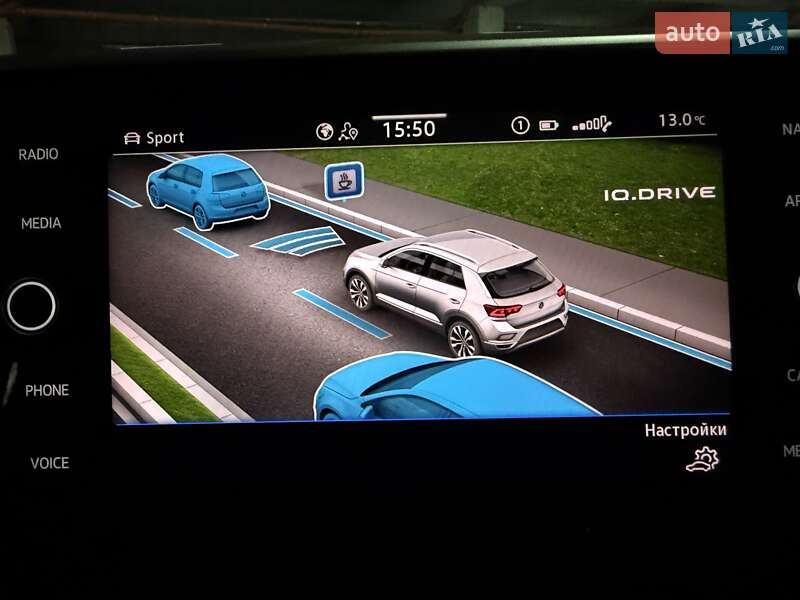 Внедорожник / Кроссовер Volkswagen T-Roc 2022 в Одессе