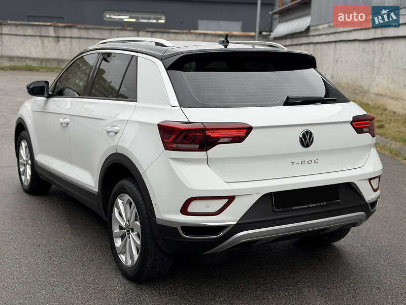 Внедорожник / Кроссовер Volkswagen T-Roc 2023 в Киеве