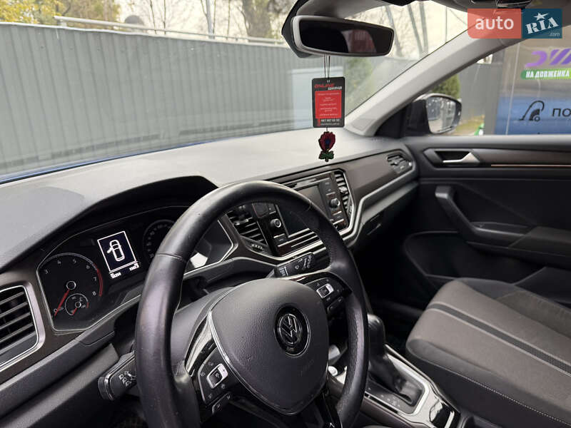 Внедорожник / Кроссовер Volkswagen T-Roc 2019 в Тернополе