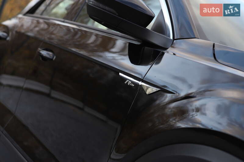 Внедорожник / Кроссовер Volkswagen T-Roc 2019 в Дрогобыче