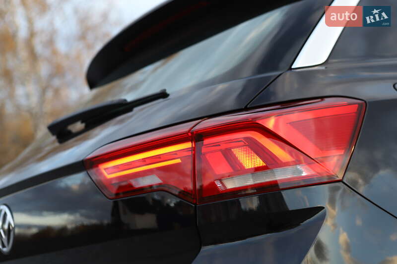 Внедорожник / Кроссовер Volkswagen T-Roc 2019 в Дрогобыче