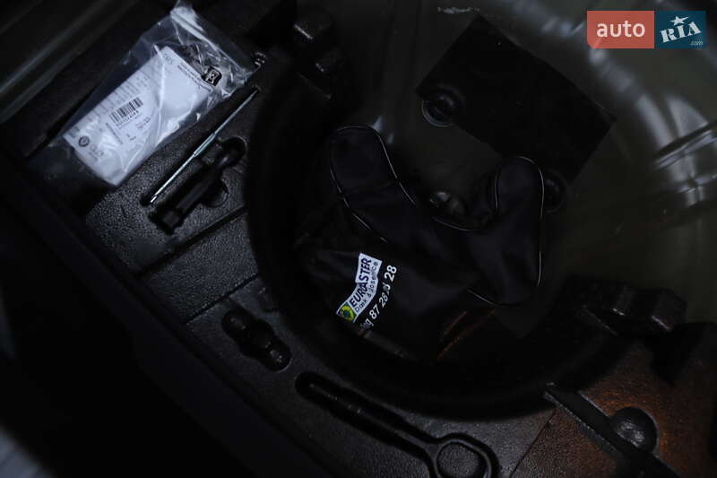 Внедорожник / Кроссовер Volkswagen T-Roc 2019 в Дрогобыче