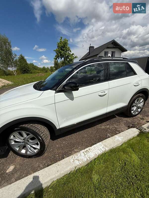 Позашляховик / Кросовер Volkswagen T-Roc 2021 в Чернігові фото 11 Позашляховик / Кросовер Volkswagen T-Roc 2021 в Чернігові