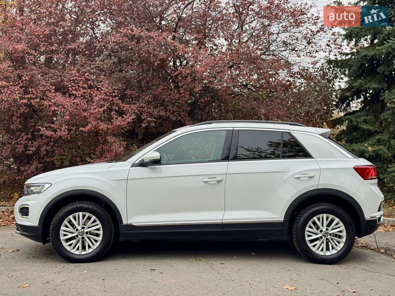 Позашляховик / Кросовер Volkswagen T-Roc 2021 в Дніпрі