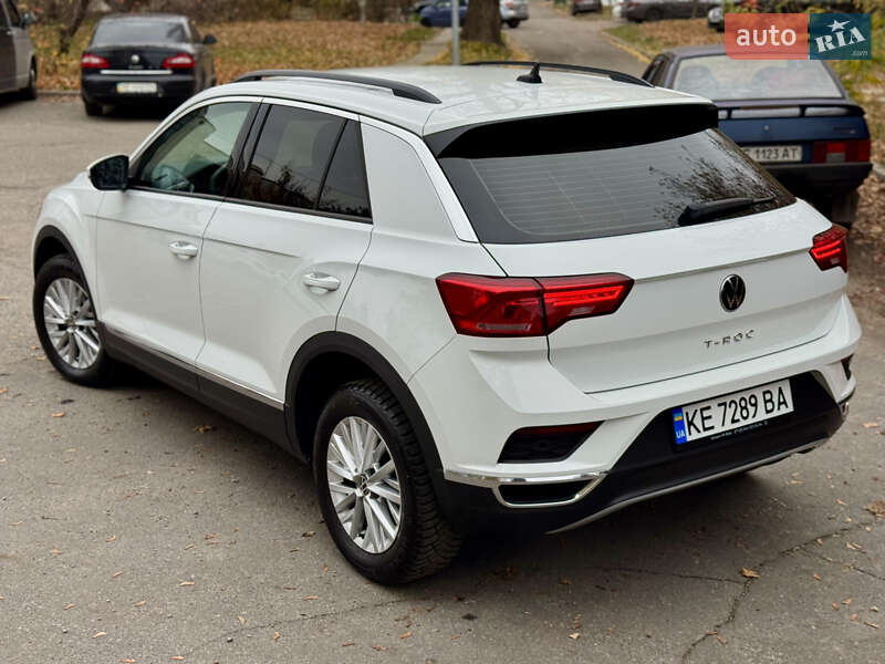 Позашляховик / Кросовер Volkswagen T-Roc 2021 в Дніпрі