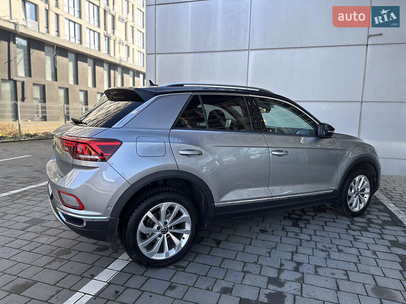 Позашляховик / Кросовер Volkswagen T-Roc 2022 в Івано-Франківську