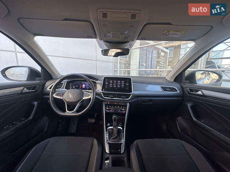 Позашляховик / Кросовер Volkswagen T-Roc 2022 в Івано-Франківську