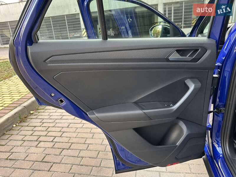 Внедорожник / Кроссовер Volkswagen T-Roc 2022 в Киеве фото 47 Внедорожник / Кроссовер Volkswagen T-Roc 2022 в Киеве