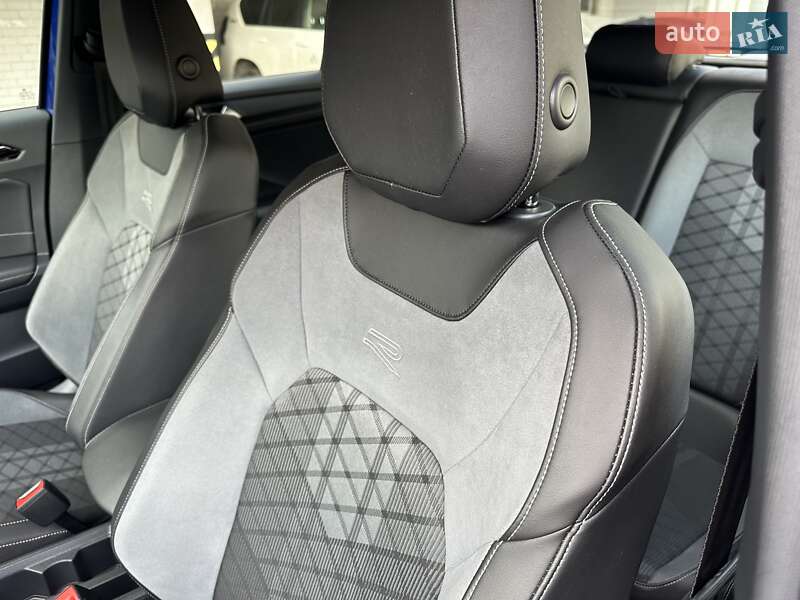 Внедорожник / Кроссовер Volkswagen T-Roc 2022 в Киеве фото 52 Внедорожник / Кроссовер Volkswagen T-Roc 2022 в Киеве