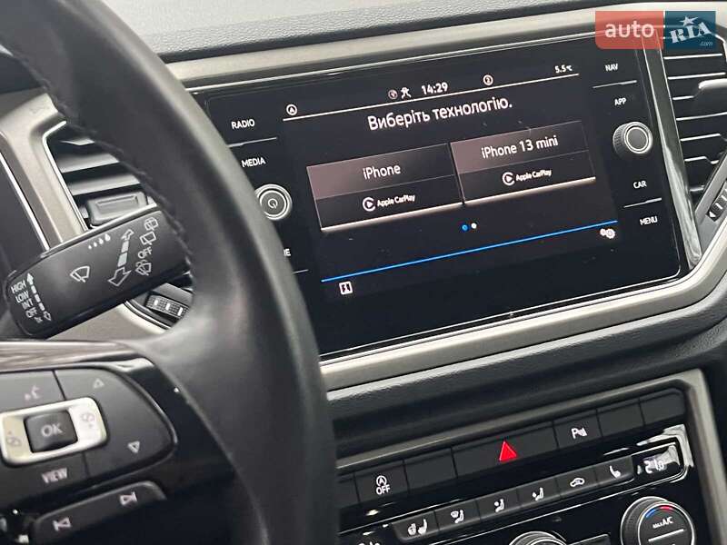 Внедорожник / Кроссовер Volkswagen T-Roc 2021 в Киеве