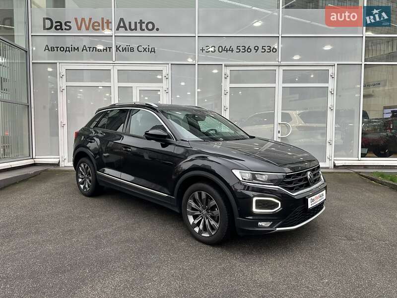 Внедорожник / Кроссовер Volkswagen T-Roc 2021 в Киеве