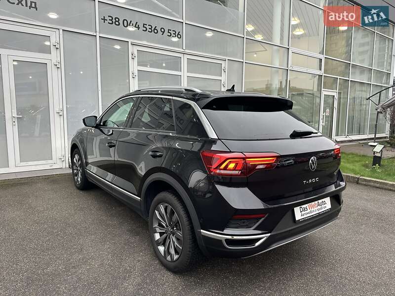 Внедорожник / Кроссовер Volkswagen T-Roc 2021 в Киеве