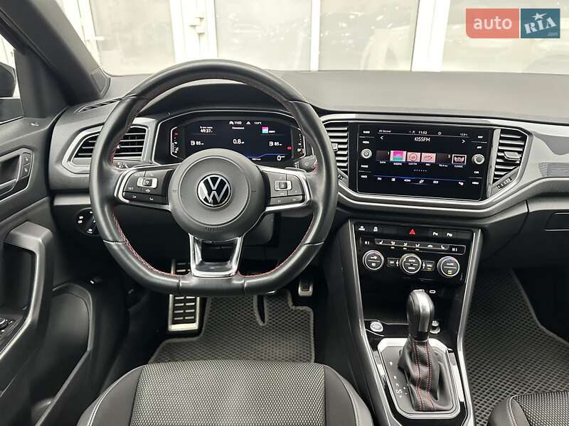 Внедорожник / Кроссовер Volkswagen T-Roc 2021 в Киеве