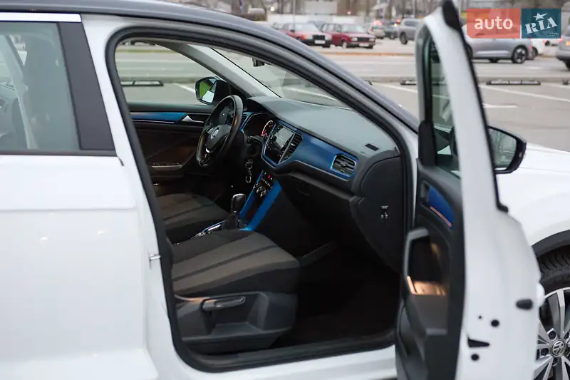 Volkswagen T-Roc 2018 VIN WVGZZZA1ZJV043654 фото оголошення 24 з 85