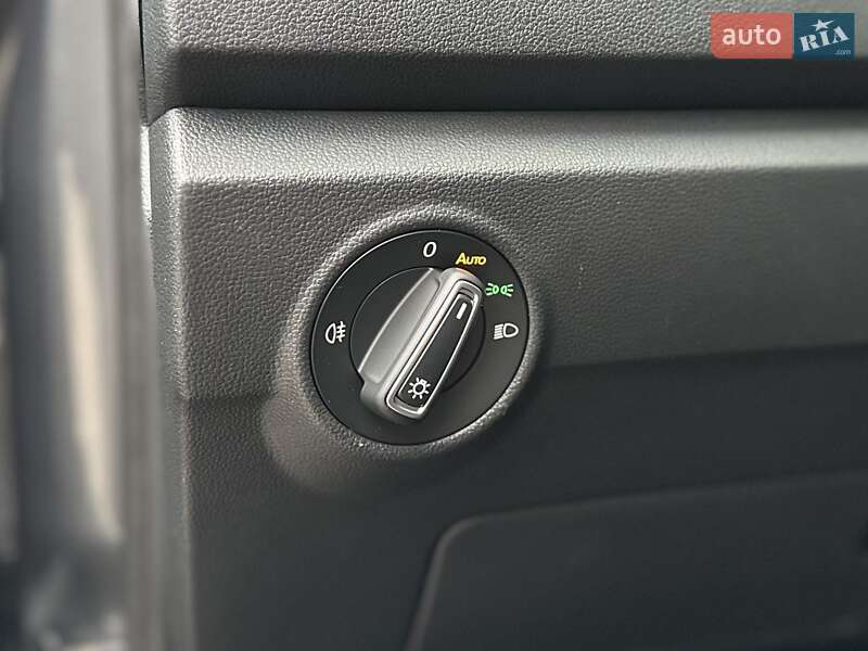 Внедорожник / Кроссовер Volkswagen T-Roc 2021 в Киеве