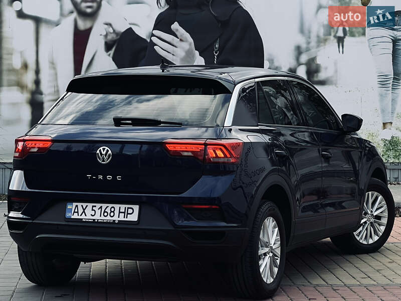 Внедорожник / Кроссовер Volkswagen T-Roc 2019 в Одессе