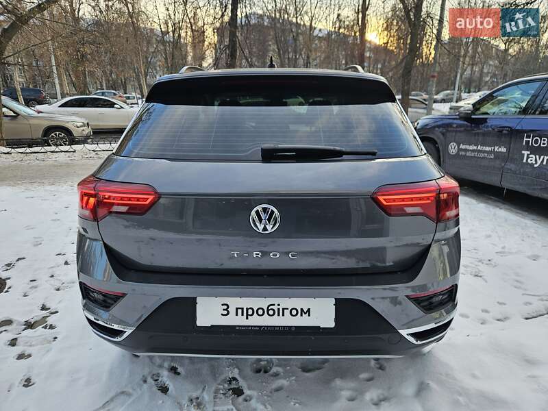 Позашляховик / Кросовер Volkswagen T-Roc 2020 в Києві фото 9 Позашляховик / Кросовер Volkswagen T-Roc 2020 в Києві