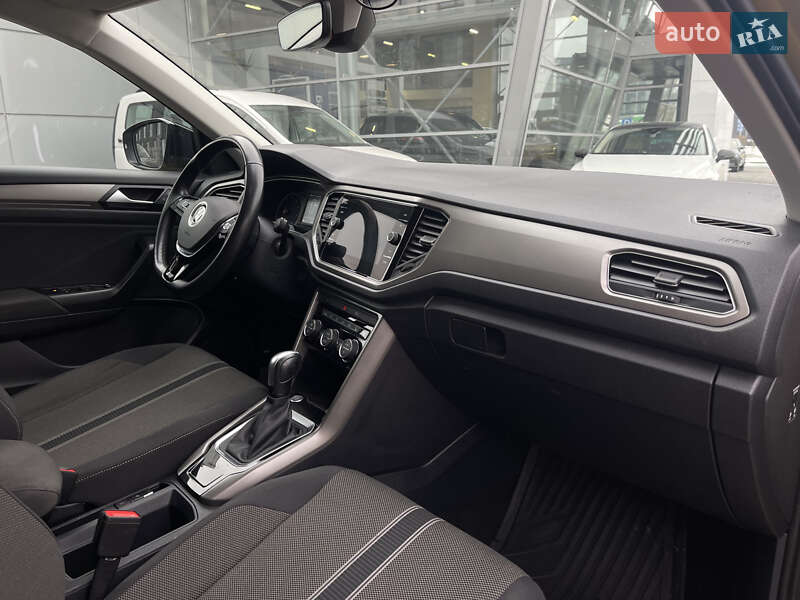 Внедорожник / Кроссовер Volkswagen T-Roc 2021 в Ивано-Франковске фото 45 Внедорожник / Кроссовер Volkswagen T-Roc 2021 в Ивано-Франковске