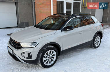 Внедорожник / Кроссовер Volkswagen T-Roc 2025 в Киеве