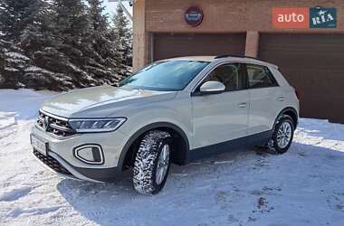 Позашляховик / Кросовер Volkswagen T-Roc 2023 в Києві