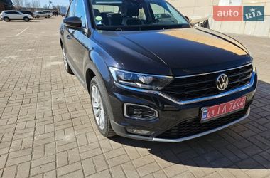 Позашляховик / Кросовер Volkswagen T-Roc 2021 в Києві