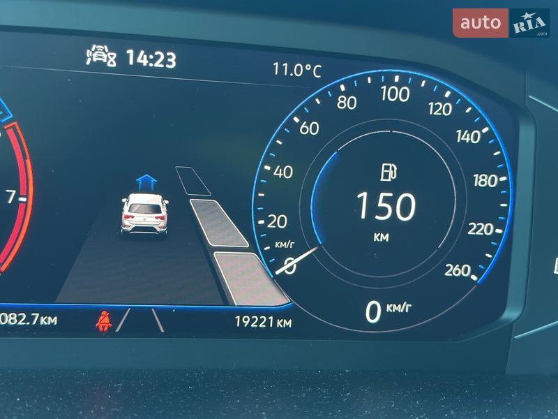 Внедорожник / Кроссовер Volkswagen T-Roc 2023 в Киеве