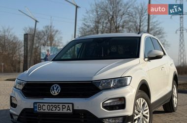 Позашляховик / Кросовер Volkswagen T-Roc 2017 в Івано-Франківську