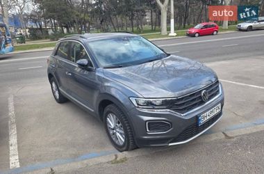 Внедорожник / Кроссовер Volkswagen T-Roc 2021 в Одессе