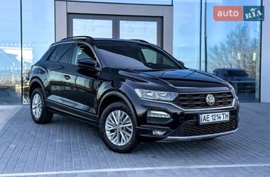 Внедорожник / Кроссовер Volkswagen T-Roc 2019 в Днепре