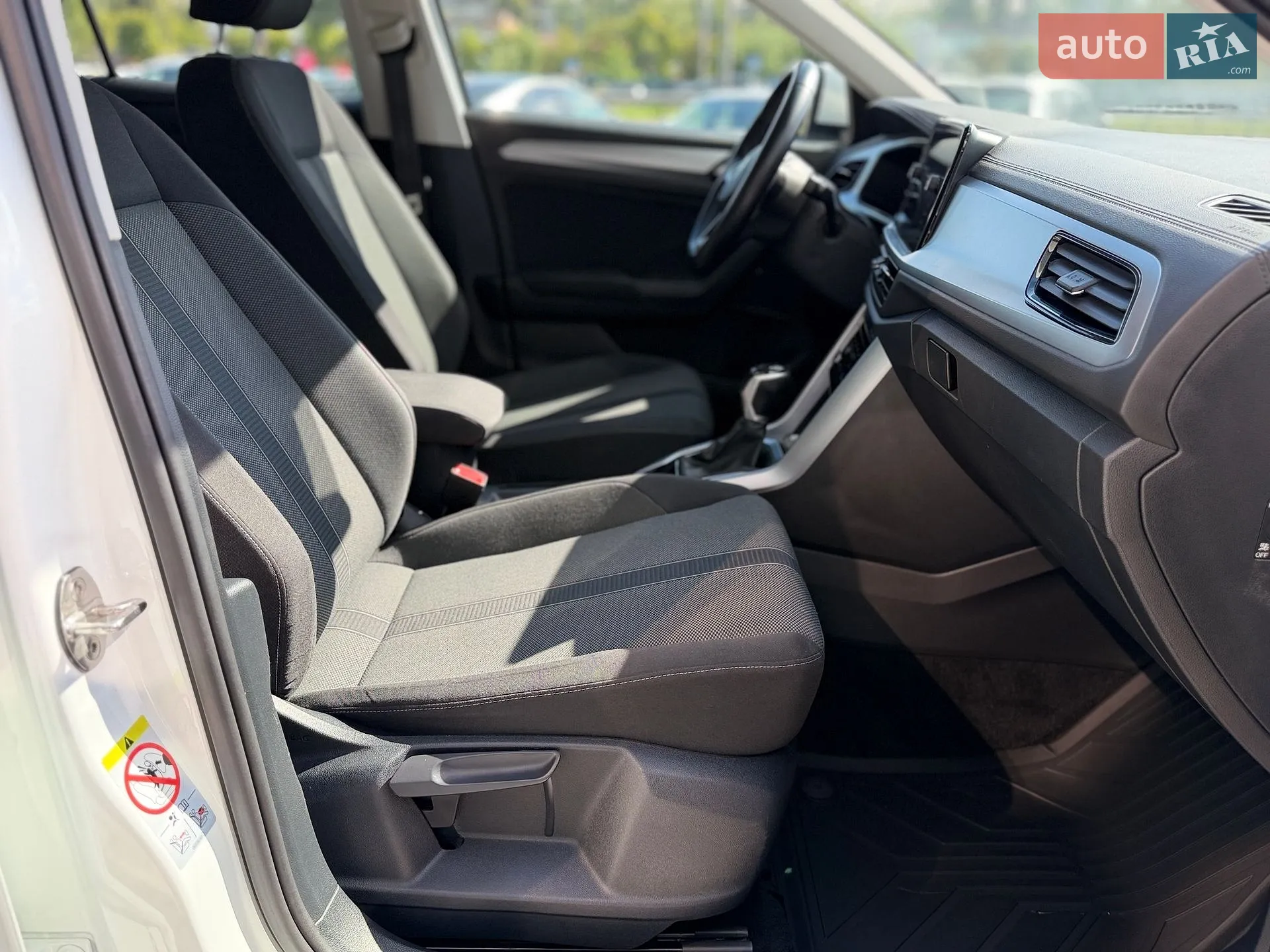 2023 Volkswagen T-Roc - мініатюра 13