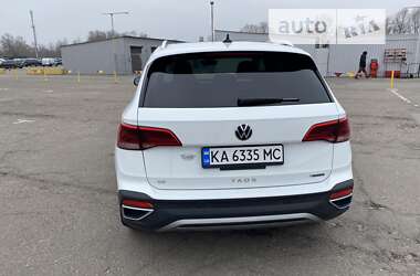 Внедорожник / Кроссовер Volkswagen Taos 2022 в Киеве