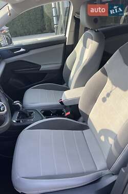 Внедорожник / Кроссовер Volkswagen Taos 2021 в 