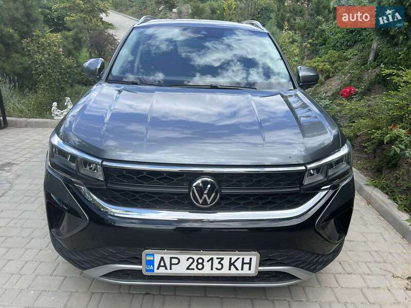 Volkswagen Taos 2022