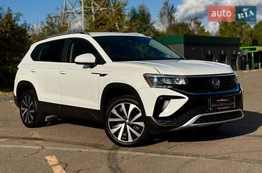 Позашляховик / Кросовер Volkswagen Taos 2021 в Києві
